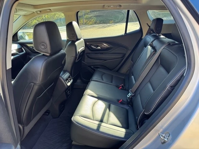 2020 GMC Terrain - Image 15 of 21