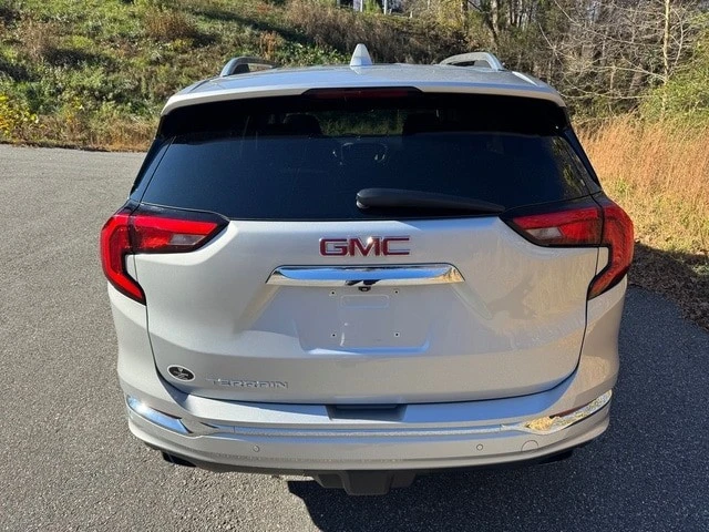 2020 GMC Terrain - Image 7 of 21