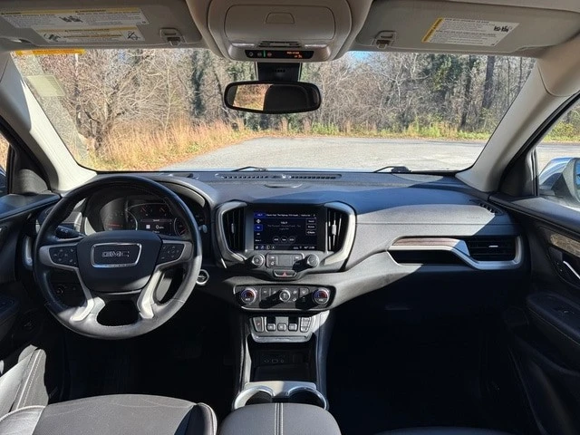 2020 GMC Terrain - Image 10 of 12