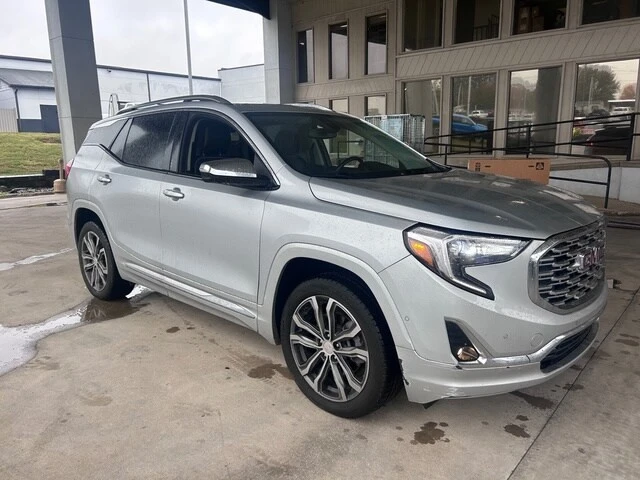 2020 GMC Terrain - Image 2 of 6