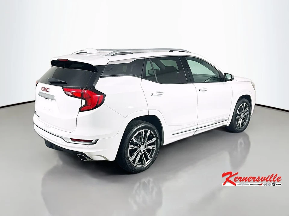 2020 GMC Terrain - Image 7 of 21