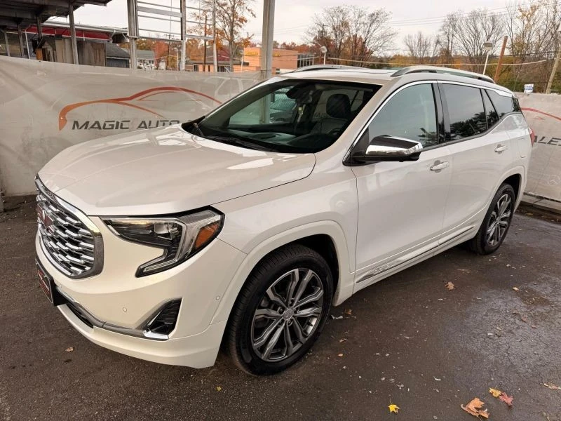 2020 GMC Terrain - Image 8 of 12