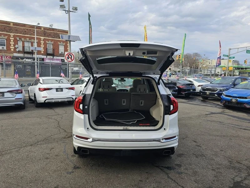 2020 GMC Terrain - Image 8 of 12