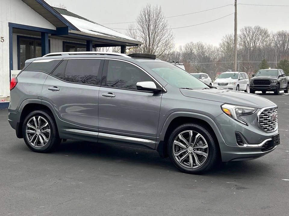 2020 GMC Terrain - Image 21 of 21
