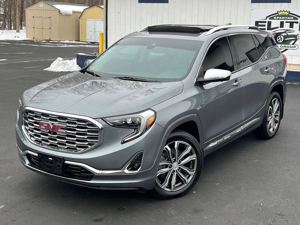 2020 GMC Terrain - Image 11 of 21