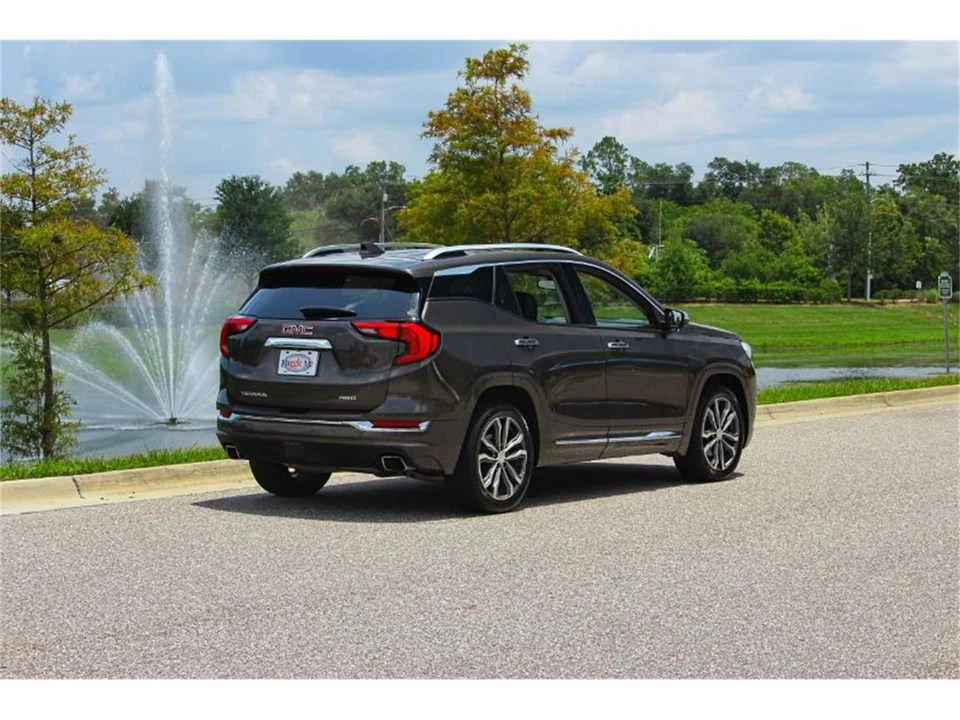 2020 GMC Terrain - Image 5 of 13