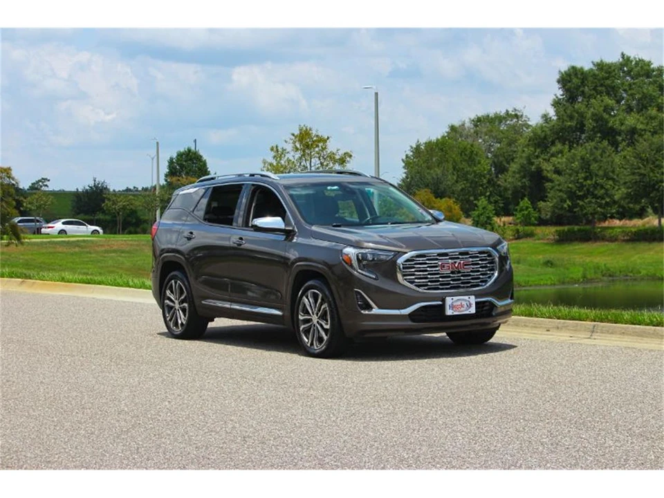 2020 GMC Terrain - Image 6 of 13