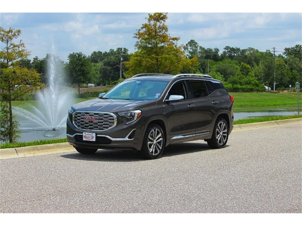 2020 GMC Terrain - Image 2 of 13