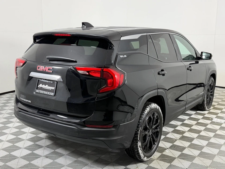 2020 GMC Terrain - Image 5 of 12