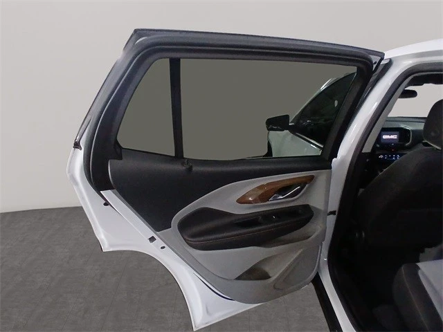 2020 GMC Terrain - Image 13 of 21