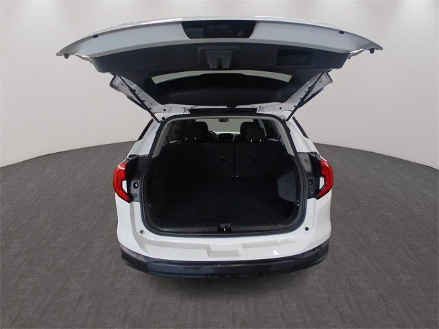 2020 GMC Terrain - Image 15 of 21