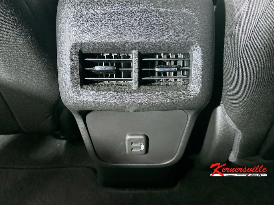 2020 GMC Terrain - Image 21 of 21