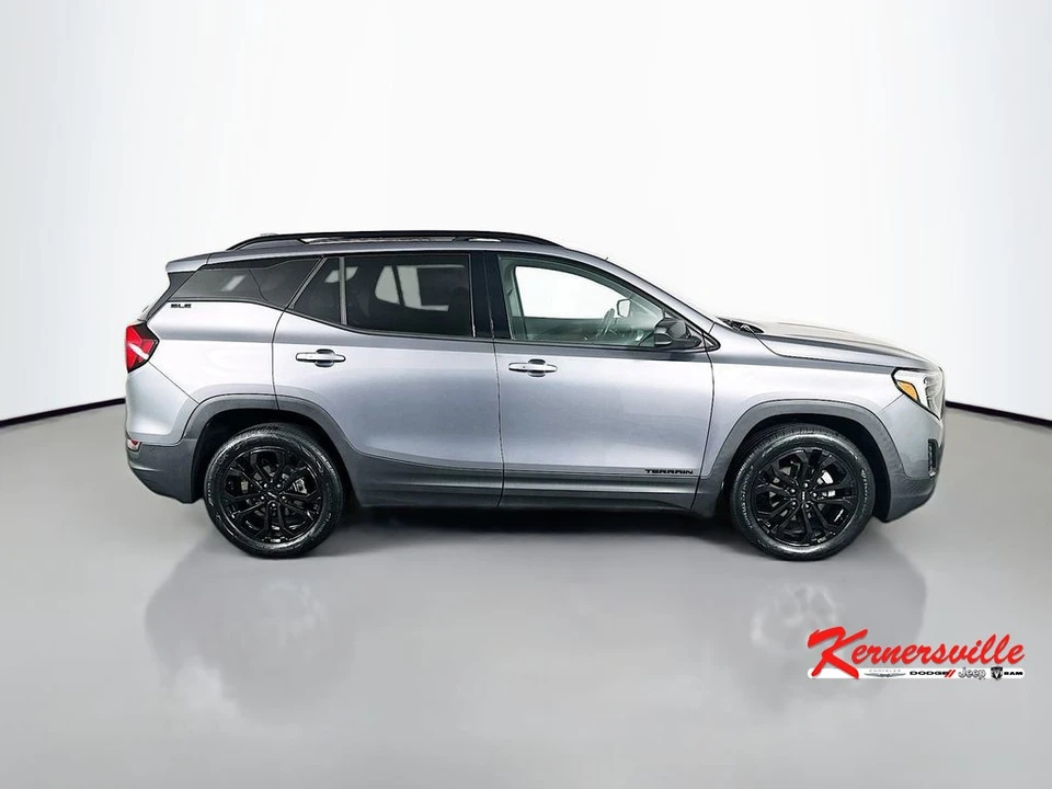 2020 GMC Terrain - Image 8 of 21