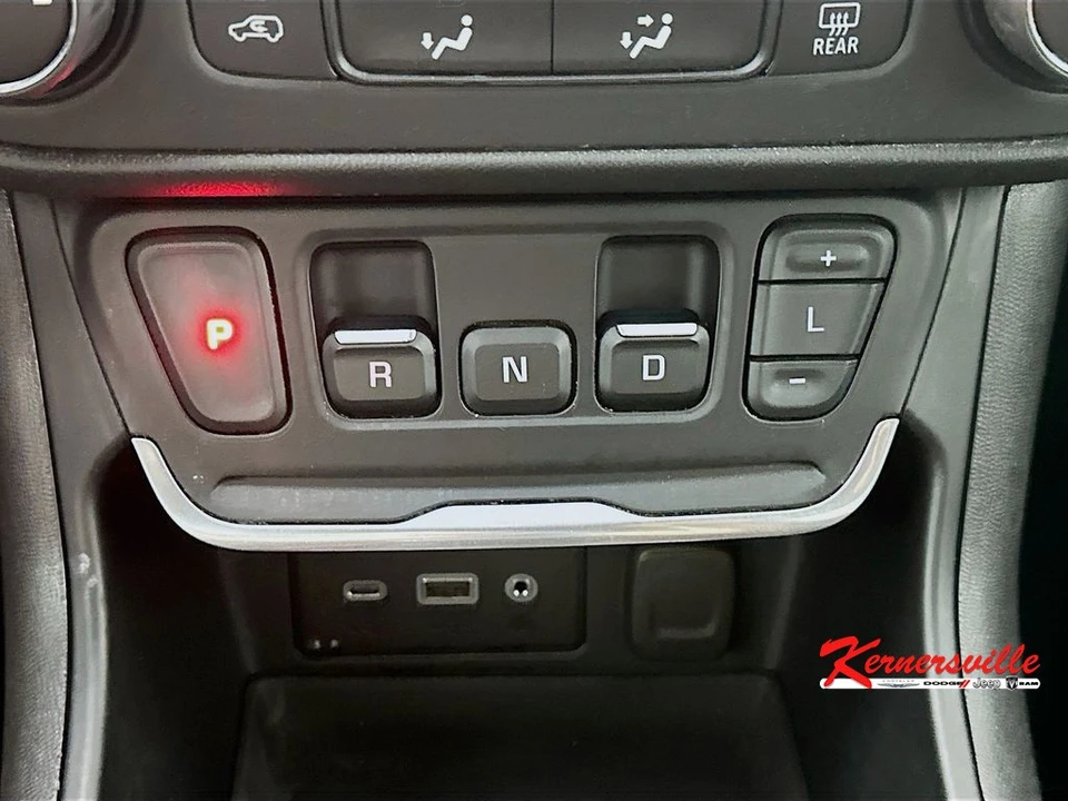 2020 GMC Terrain - Image 16 of 21
