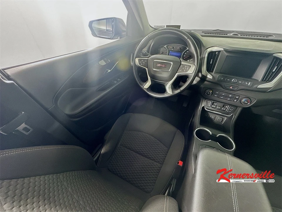 2020 GMC Terrain - Image 9 of 21