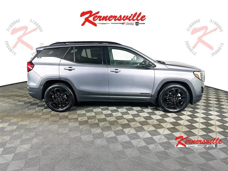 2020 GMC Terrain - Image 8 of 21