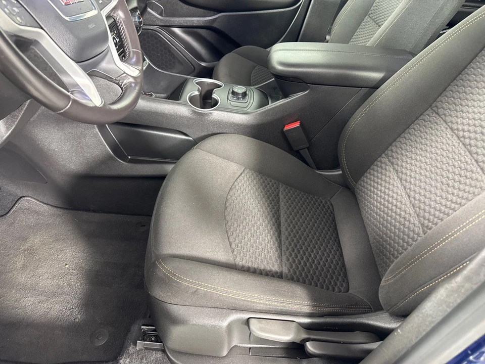 2020 GMC Terrain - Image 11 of 12