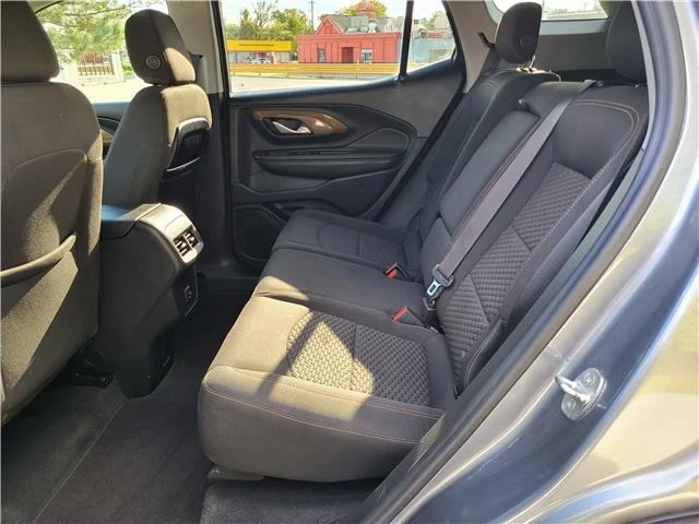 2020 GMC Terrain - Image 11 of 12