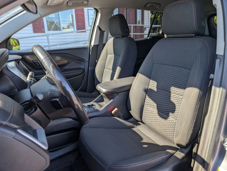 2020 GMC Terrain - Image 9 of 12