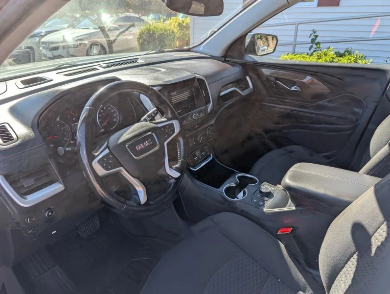 2020 GMC Terrain - Image 8 of 12