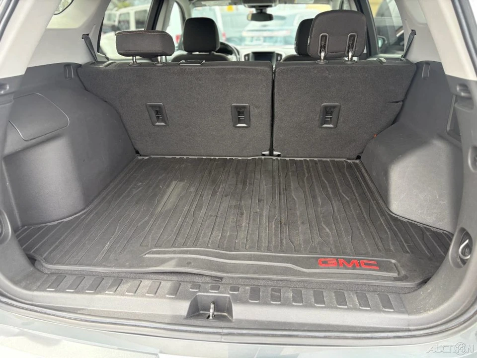 2020 GMC Terrain - Image 17 of 21