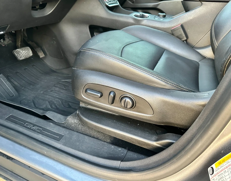 2020 GMC Terrain - Image 11 of 21