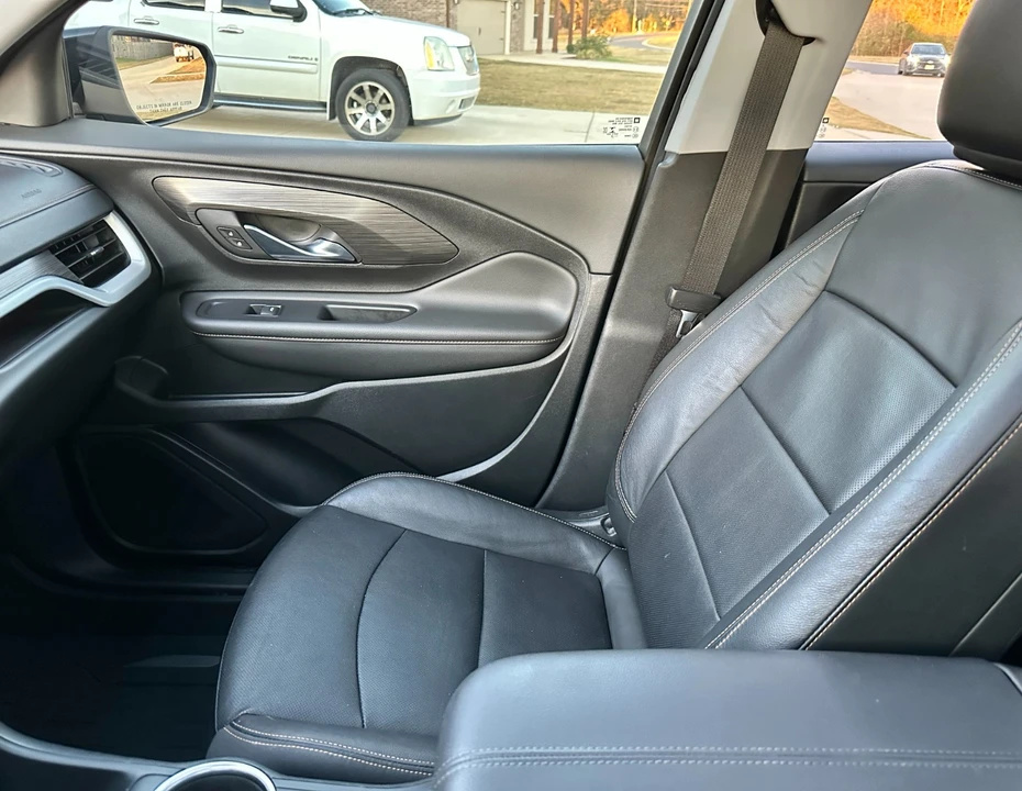 2020 GMC Terrain - Image 19 of 21