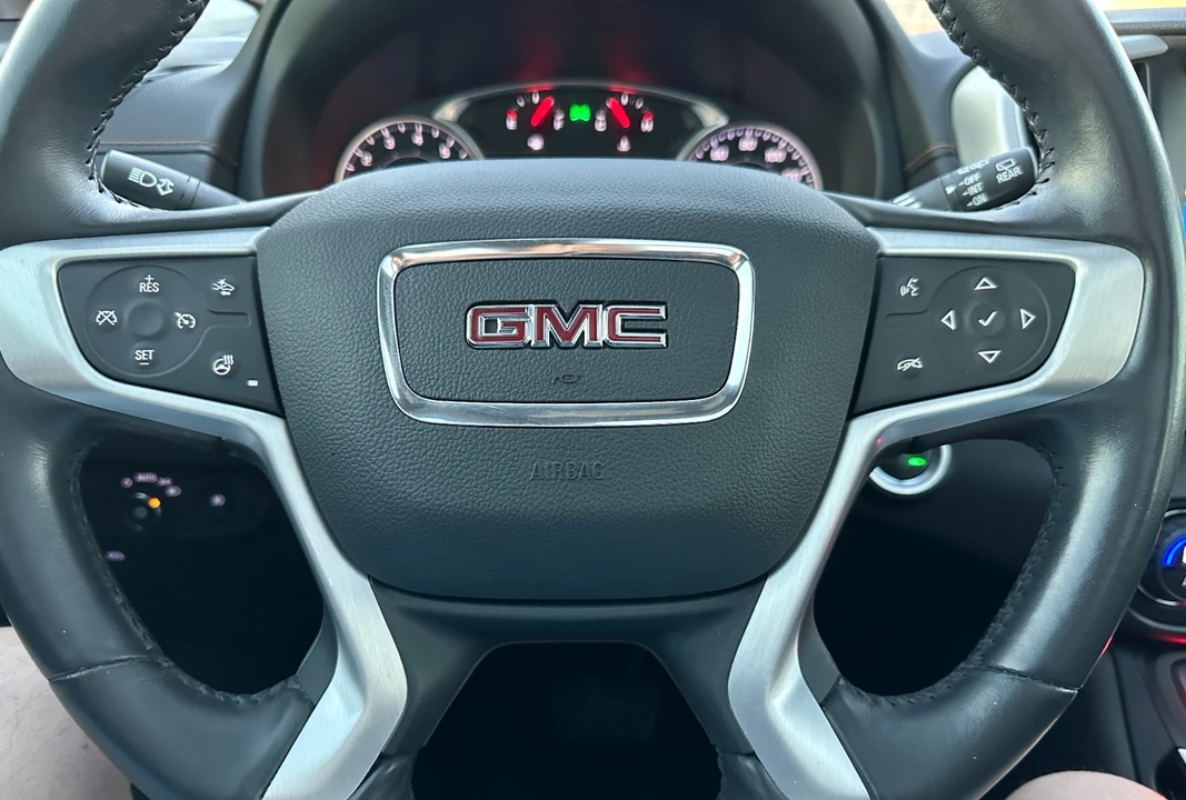 2020 GMC Terrain - Image 14 of 21