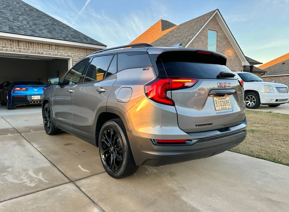 2020 GMC Terrain - Image 5 of 21