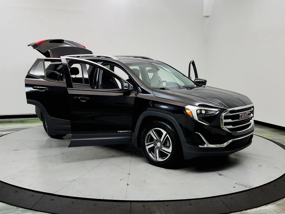 2020 GMC Terrain - Image 10 of 12