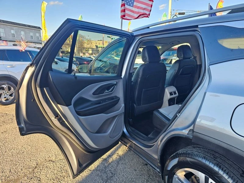 2020 GMC Terrain - Image 10 of 12
