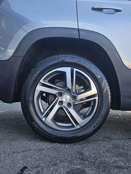 2020 GMC Terrain - Image 6 of 12