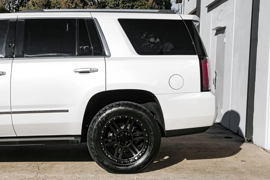 2020 GMC Yukon 4th Gen - Image 14 of 21