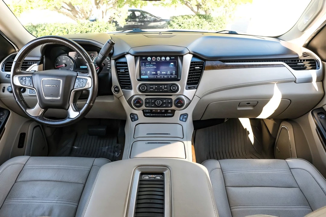 2020 GMC Yukon 4th Gen - Image 15 of 21