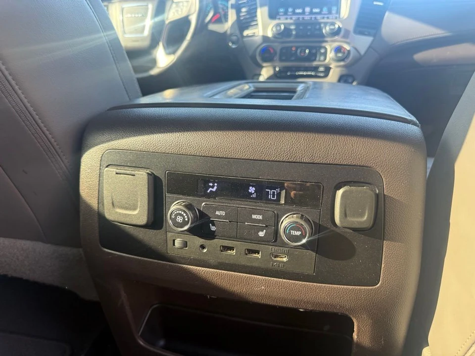 2020 GMC Yukon 4th Gen - Image 19 of 21