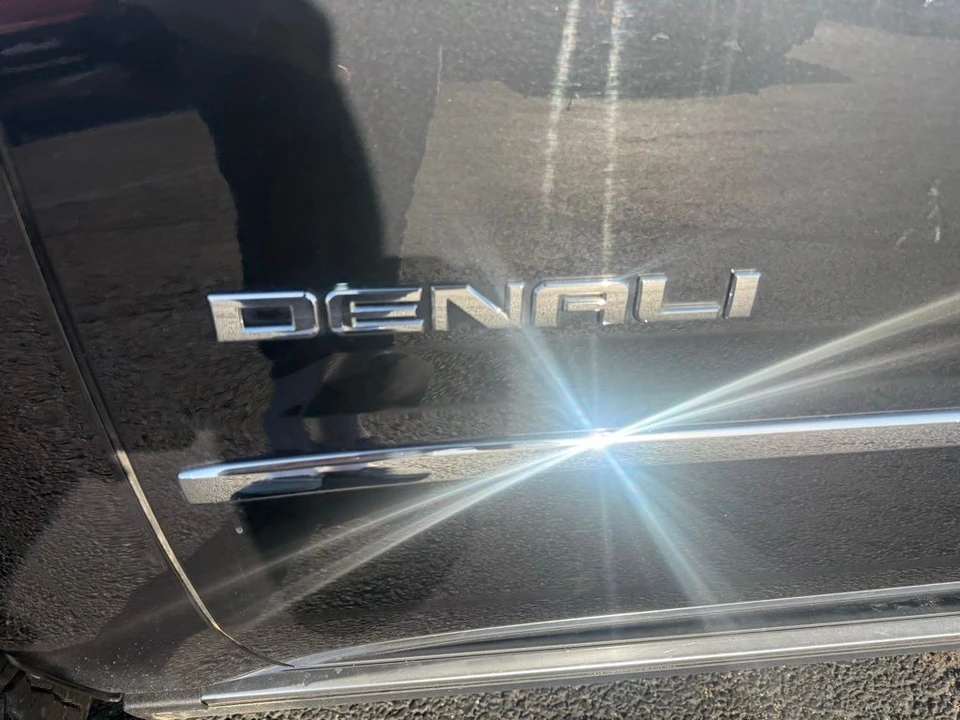 2020 GMC Yukon 4th Gen - Image 8 of 21