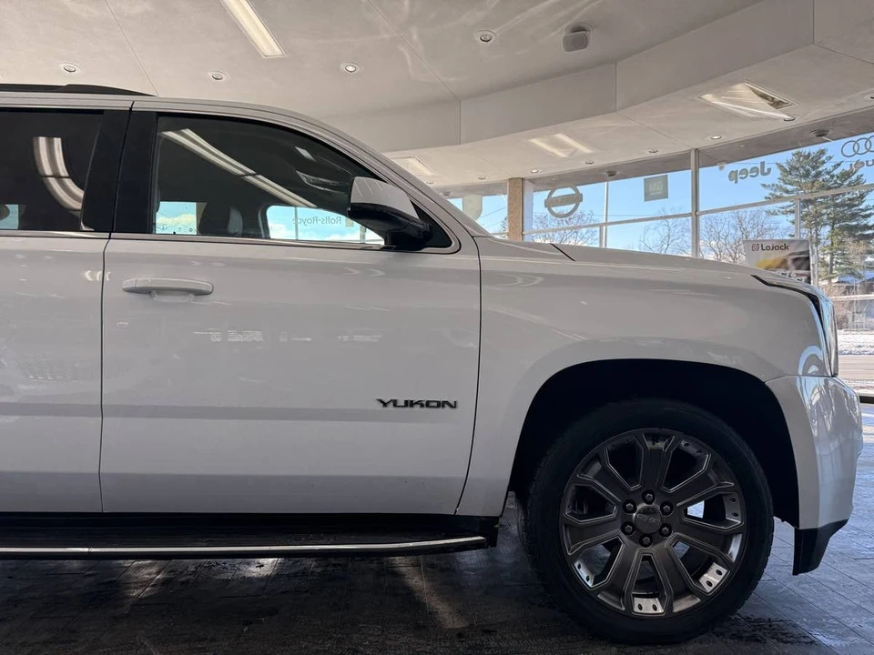 2020 GMC Yukon 4th Gen - Image 9 of 12