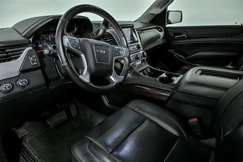 2020 GMC Yukon 4th Gen - Image 18 of 21