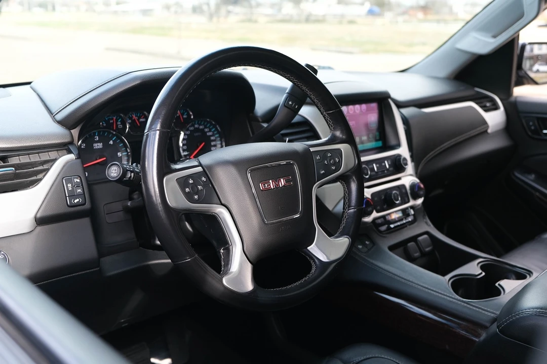 2020 GMC Yukon 4th Gen - Image 17 of 21