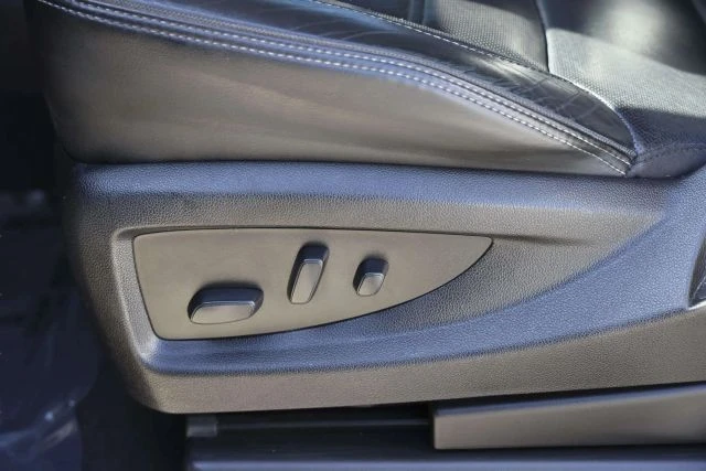 2020 GMC Yukon 4th Gen - Image 18 of 21