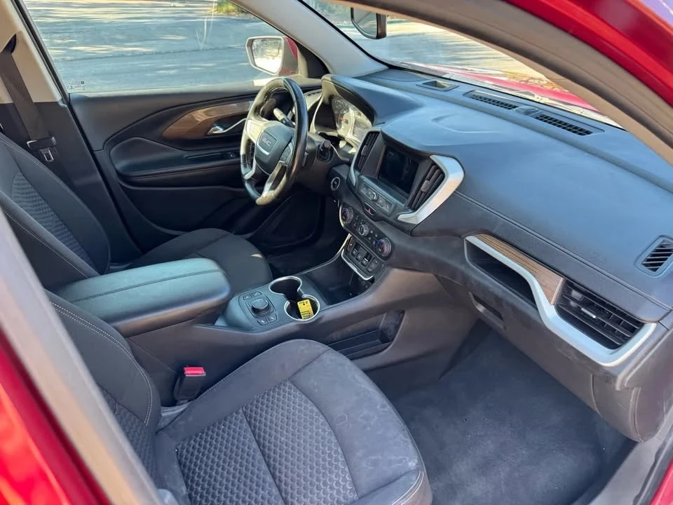 2020 GMC Terrain - Image 17 of 20