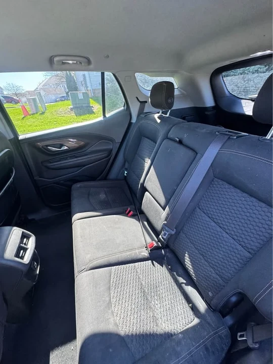 2020 GMC Terrain - Image 6 of 9