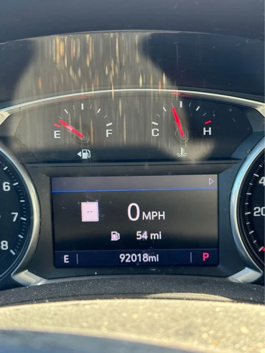 2020 GMC Terrain - Image 8 of 9