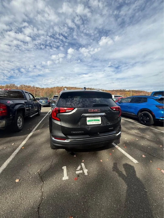 2020 GMC Terrain - Image 4 of 17