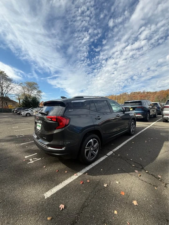 2020 GMC Terrain - Image 5 of 17