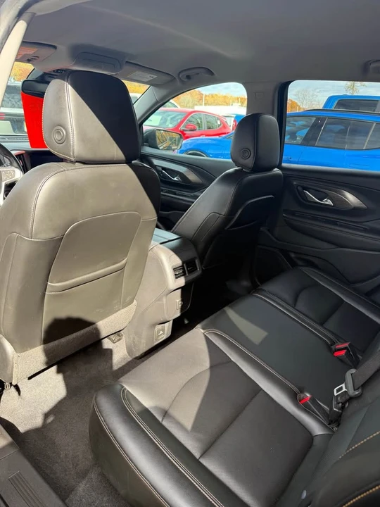 2020 GMC Terrain - Image 11 of 17