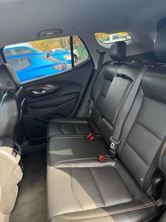 2020 GMC Terrain - Image 10 of 17