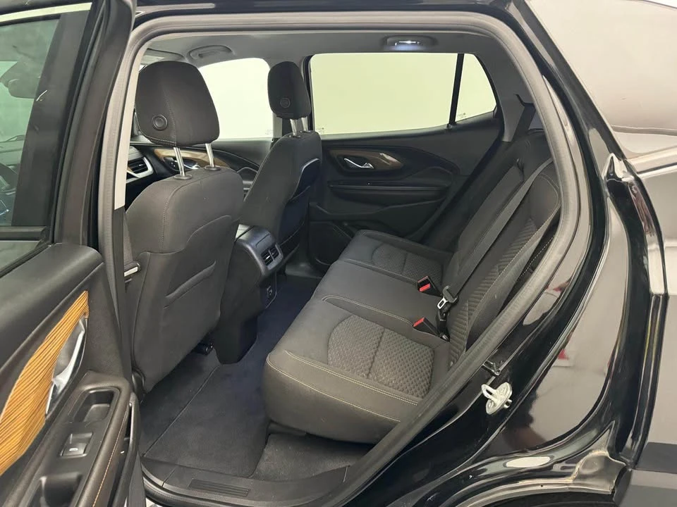2020 GMC Terrain - Image 10 of 18