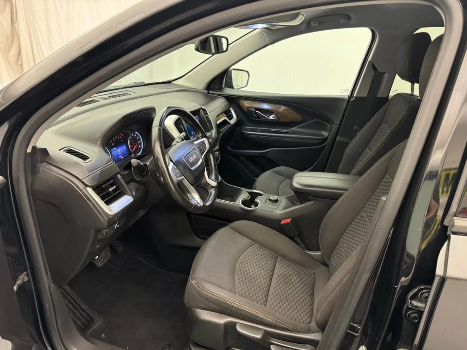 2020 GMC Terrain - Image 11 of 18