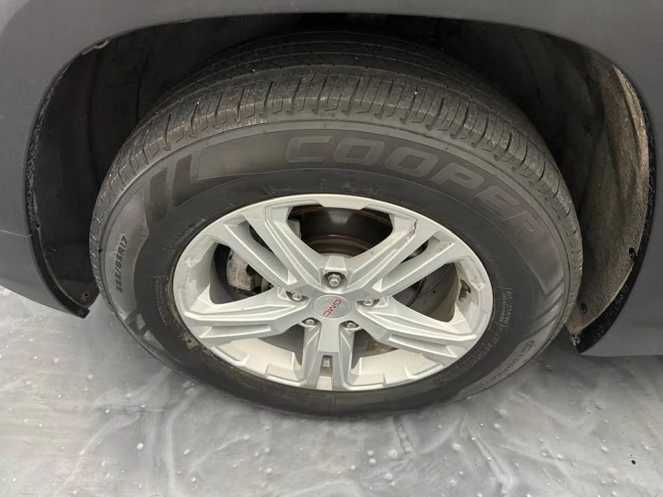 2020 GMC Terrain - Image 17 of 18